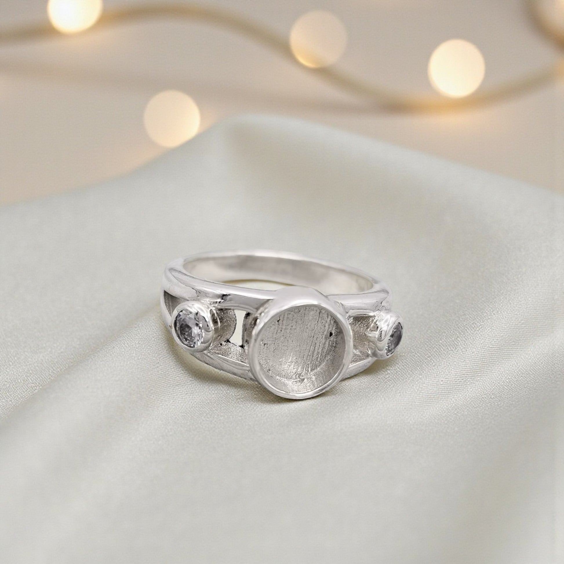 Ophelia Ring — silver chunky round ashes memorial ring, handcrafted in Lancashire, UK