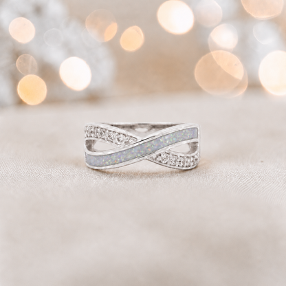 Keepsake Memorial Silver Elsie Ashes Ring in white snow - Handcrafted in the UK