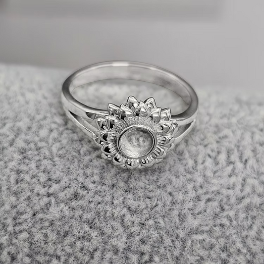 Silver sunflower ashes memorial ring, handcrafted in Lancashire, UK