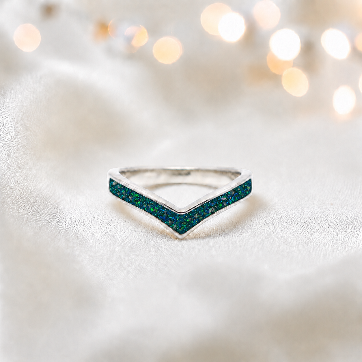 Teal Mist Ivy 9ct white gold wishbone ashes ring, handcrafted in Lancashire, UK – by Keepsake Memorial Jewellery