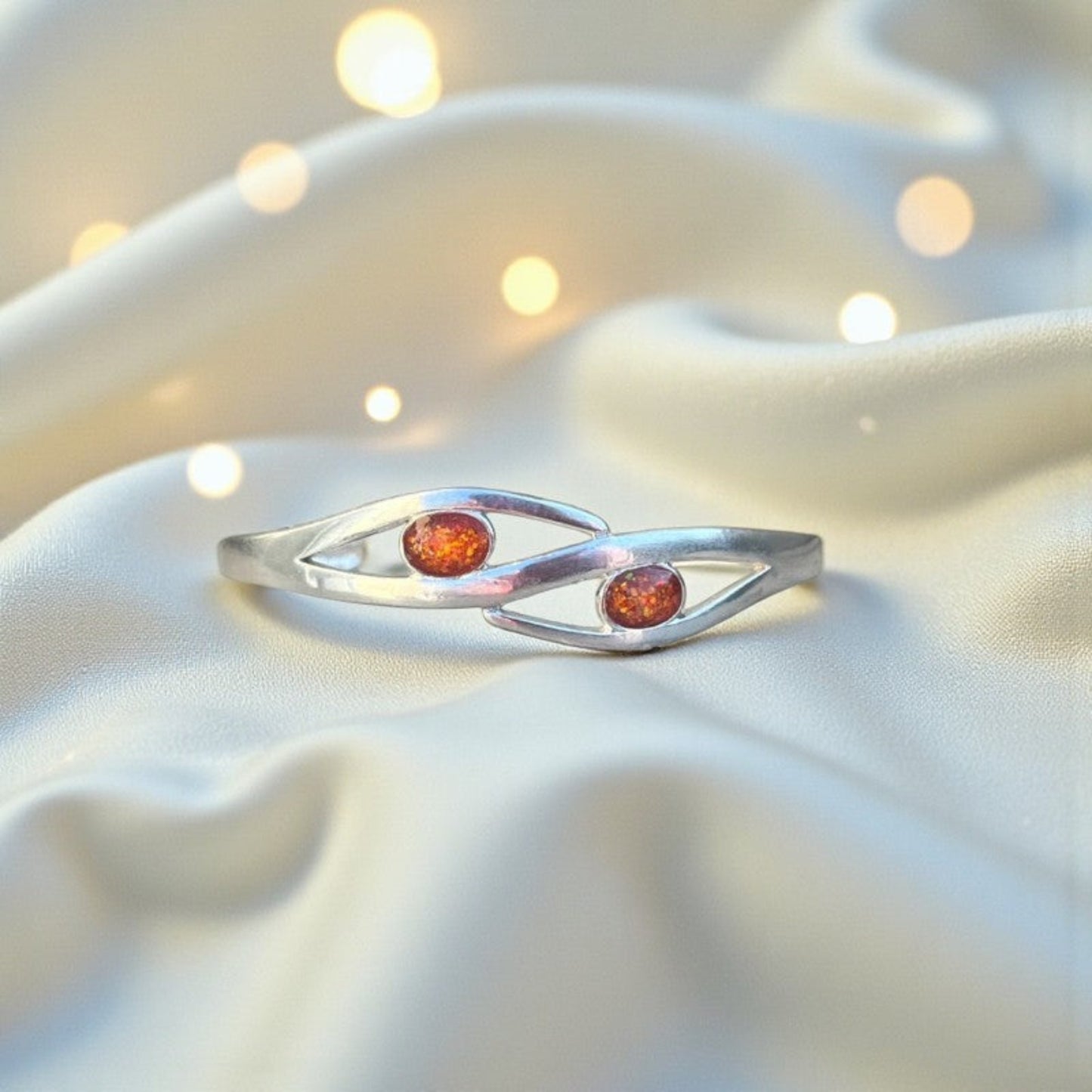 Thalia Bangle — silver two-setting ashes memorial bangle, handcrafted in Lancashire, UK