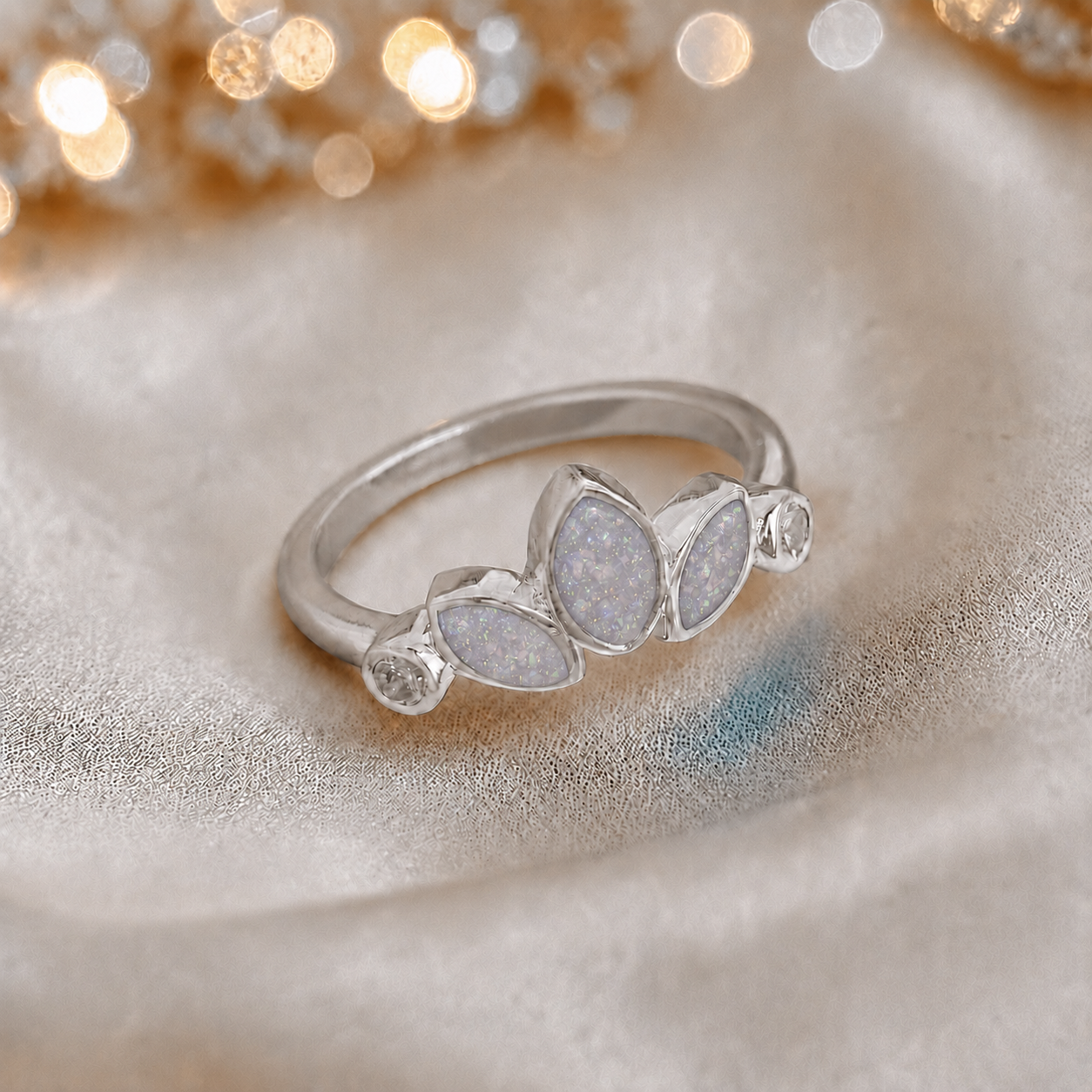 Keepsake memorial silver Thea ashes ring, in white snow, handcrafted in Lancashire, UK