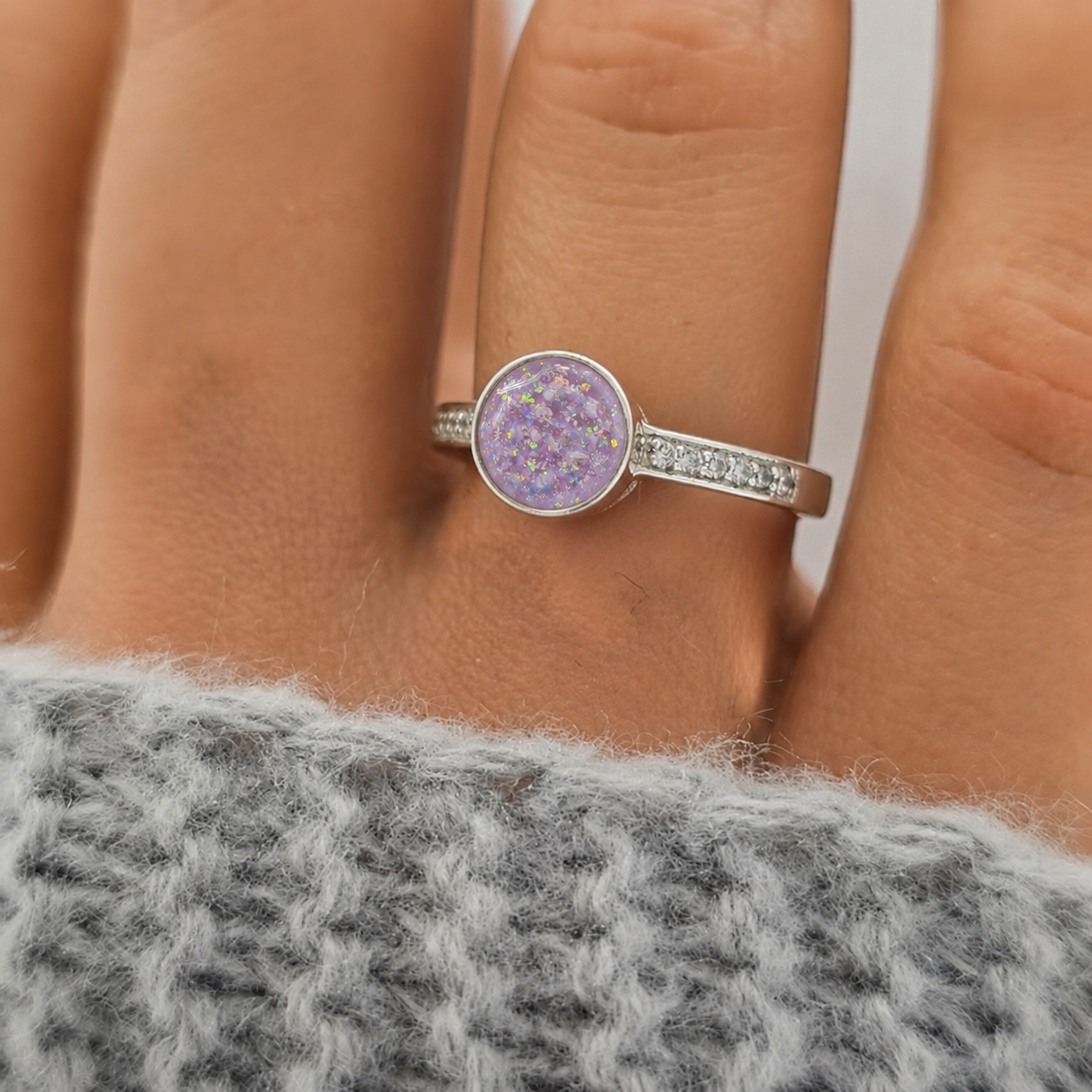 Keepsake Memorial Silver Whisper ashes ring, handcrafted in Lancashire, Uk