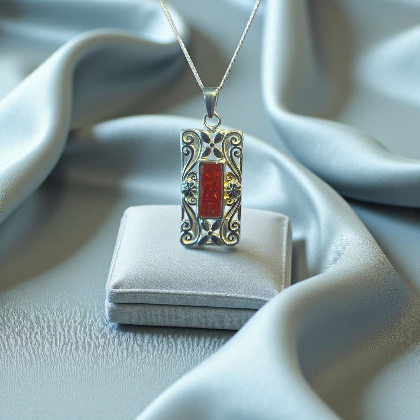 Mintaka Pendant