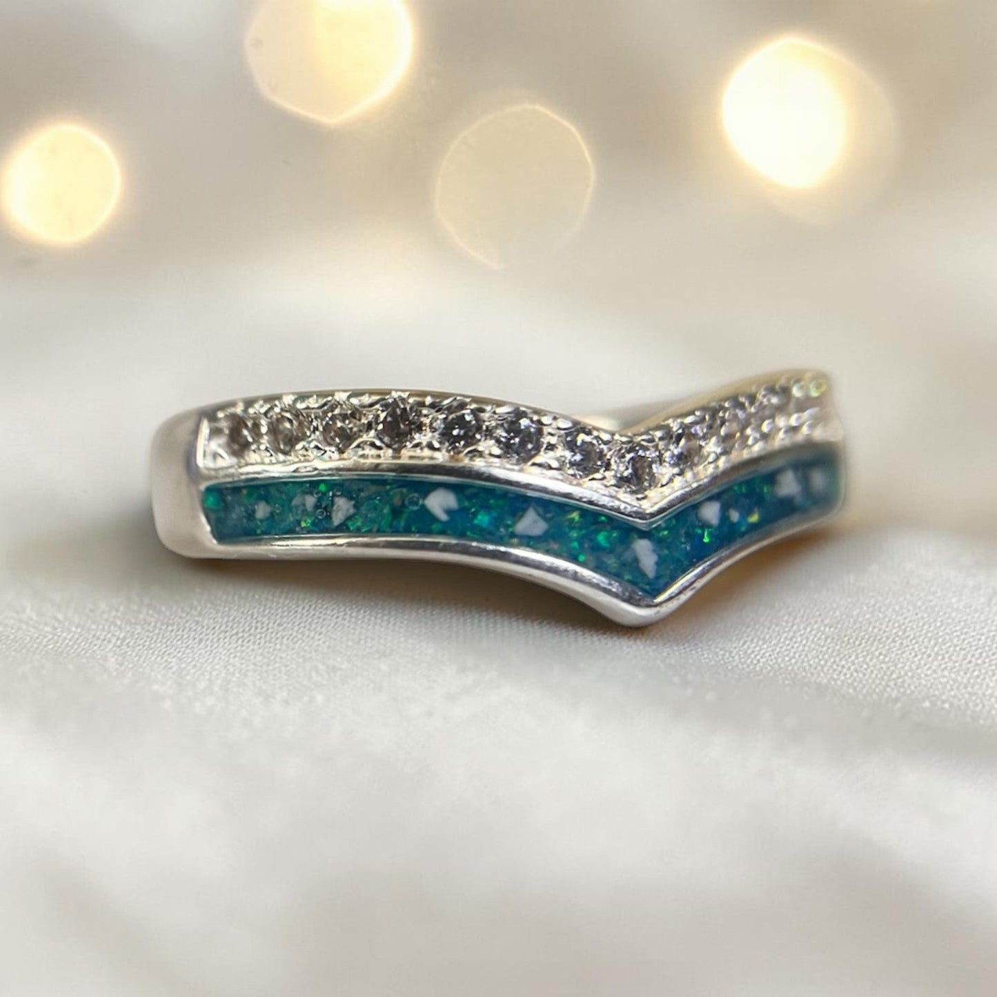 wishbone cz memorial ring, handcrafted in lancashire 