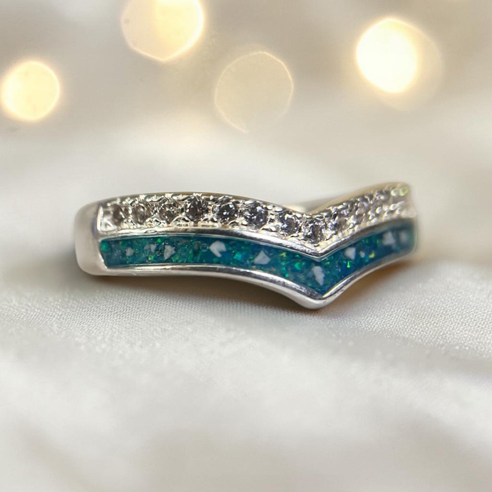 wishbone cz memorial ring, handcrafted in lancashire 